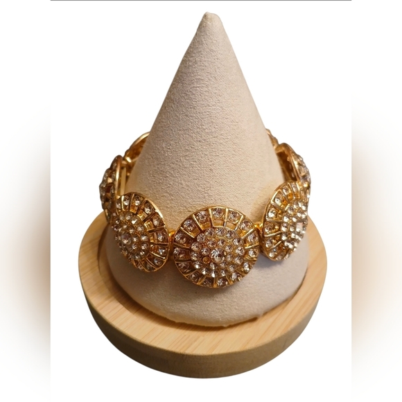 paparazzi Jewelry - Paparazzi Accessories "Executive Elegance" stretchy bracelet in gold tone